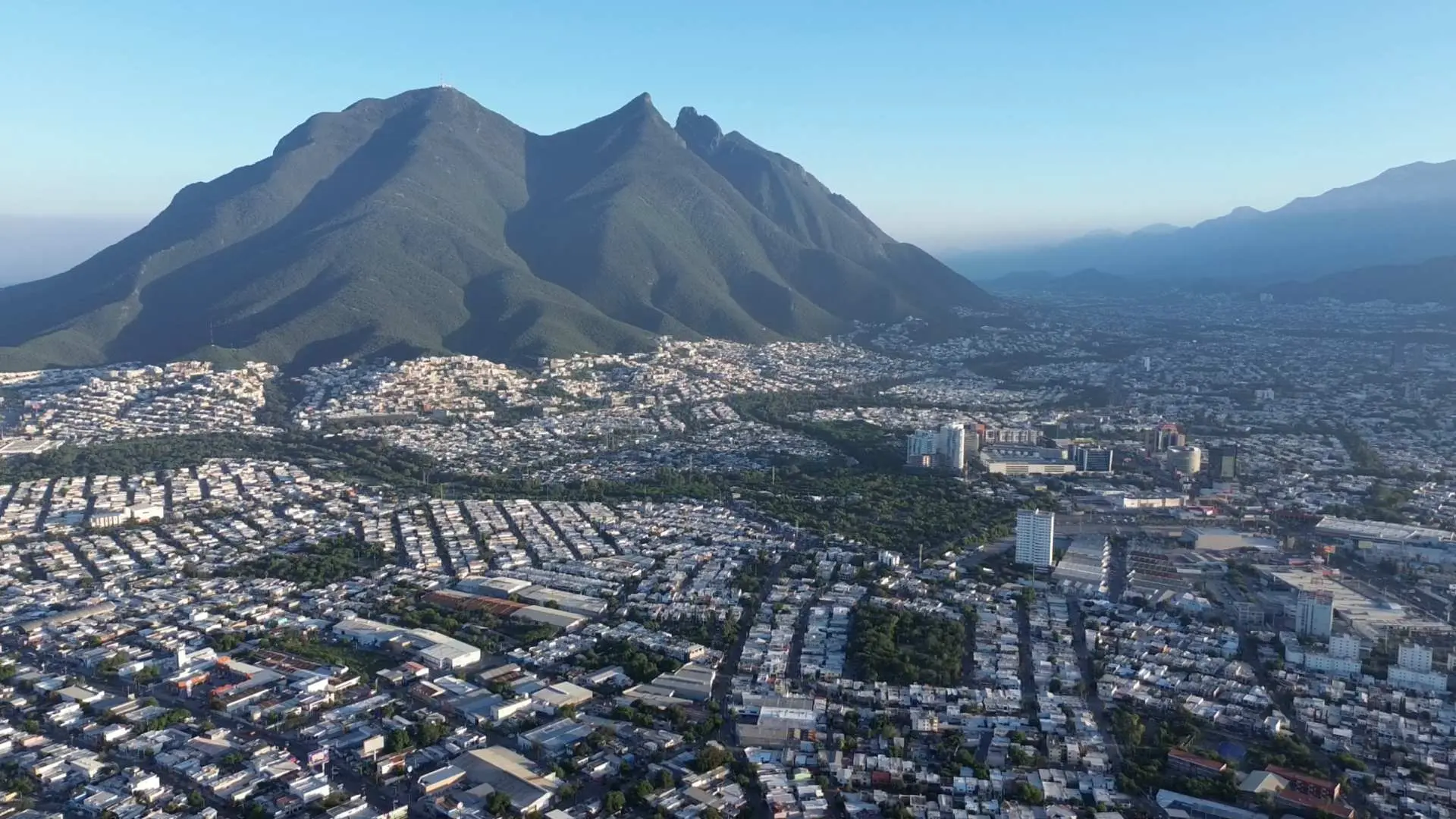 Vista aérea del Cerro de la Silla en Monterrey